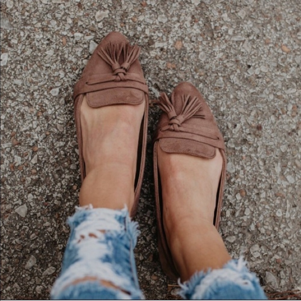 Victoria Tassel Flats in Taupe